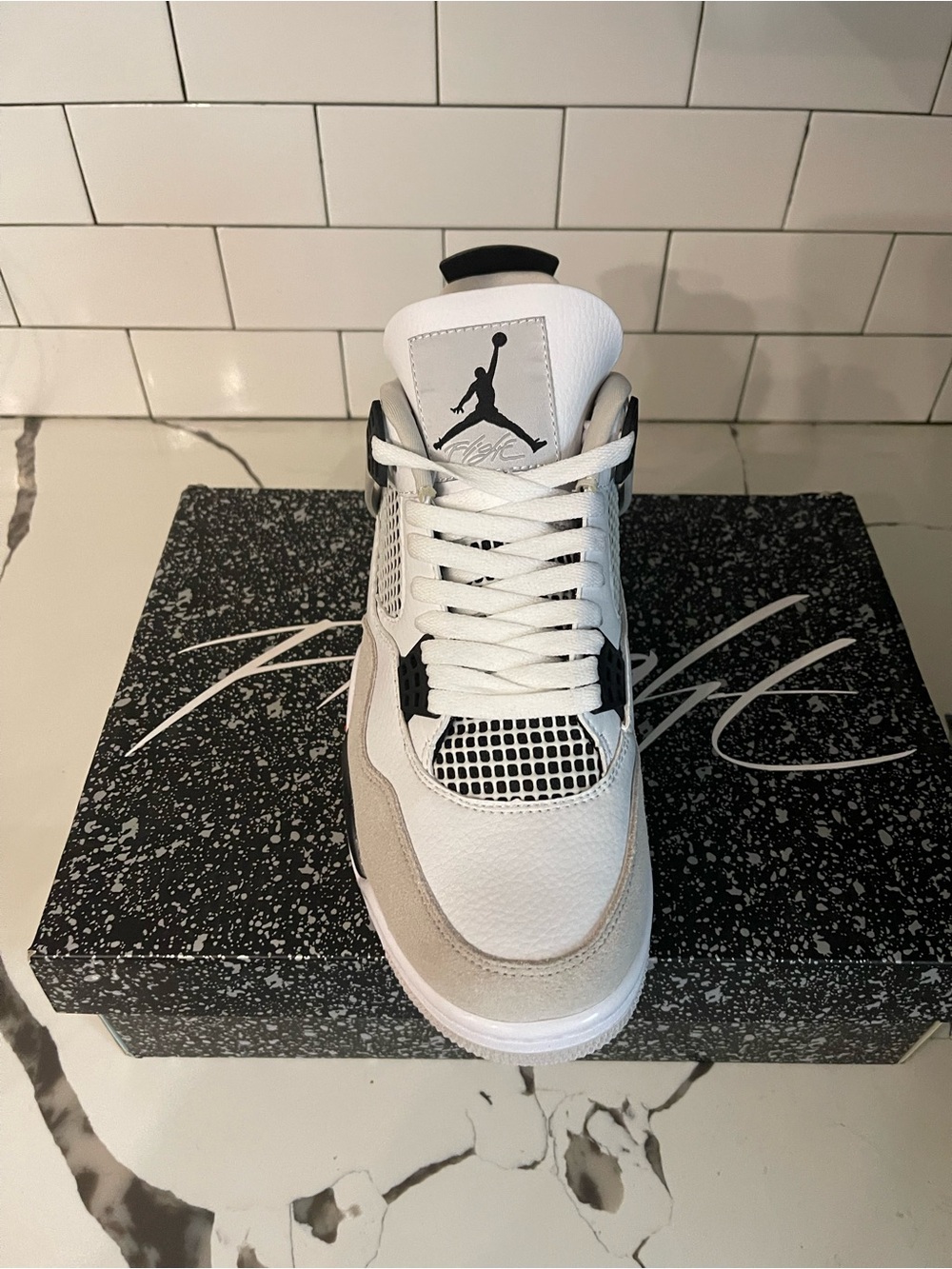 Men’s Retro 4 Military Black Size 10. - Picture 3 of 8